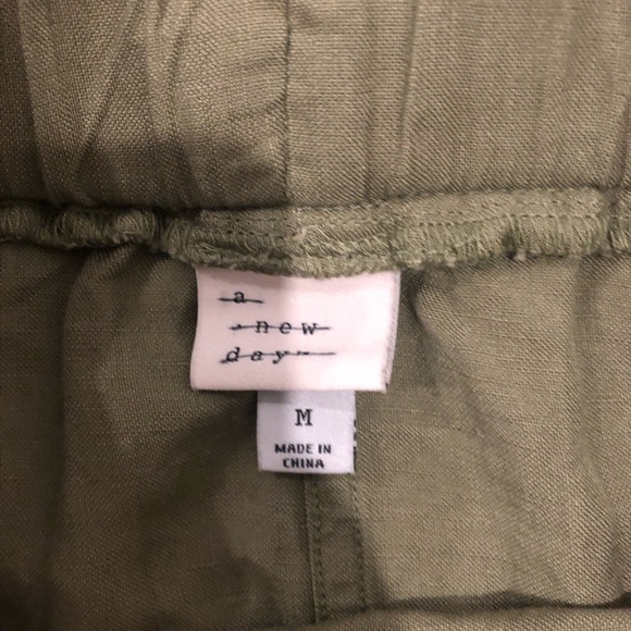 Skirts - Picture 4 of 7